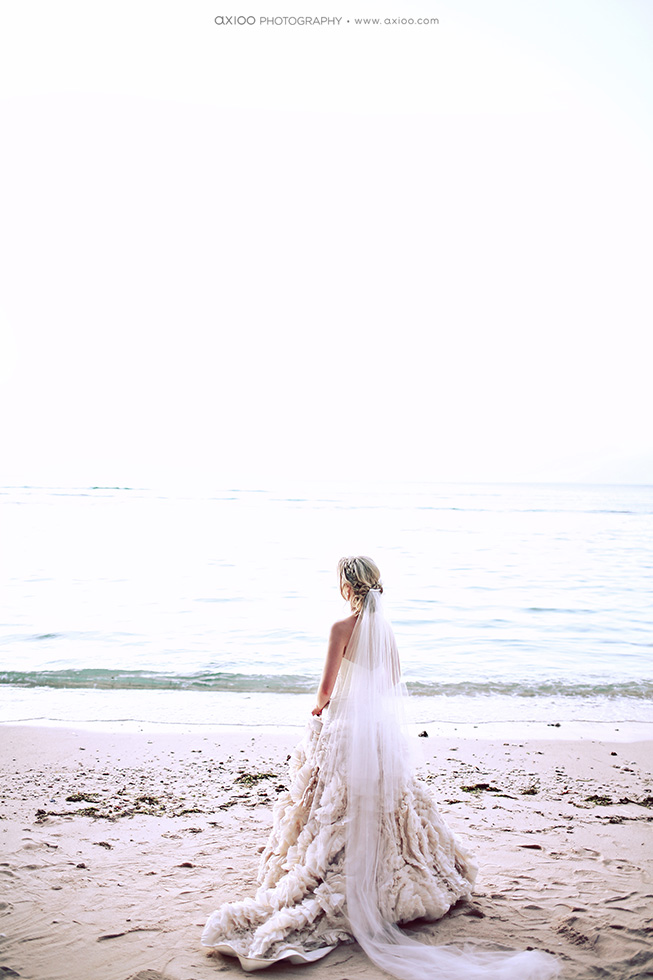 Axioo: Layers of Intricate Intimacies